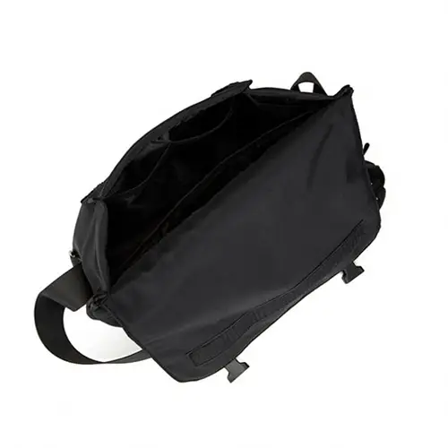 Sleek Black Messenger Bag with Adjustable Strap and Secure Closure